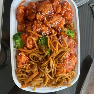 Sesame Chicken combination with Lo Mein