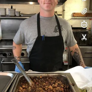 I had lunch with my friend at King Chicken today and I have to admit it was great and I&apos;m looking forward to my next time.