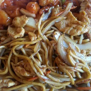 Chicken Chow Fun