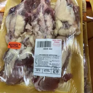 This here is spoiled meat that they are selling making people sick SHUT IT DOWNN  I've already confronted Fox News the health department