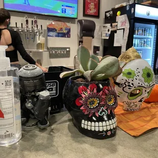 Bar table decorations