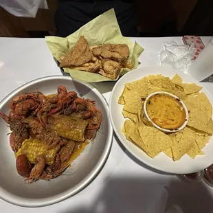 1 lb. crawfish, fried catfish and shrimp basket, crawfish dip