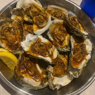 Steamed juicy special oysters