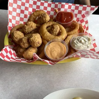 F8. Crab Cake Basket