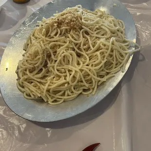 Garlic noodles