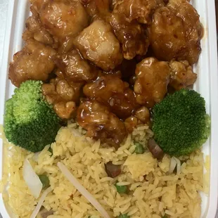 They reopen up today! Order food today safe and good price ！ love it!