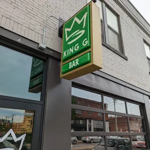 the front of a king g's bar