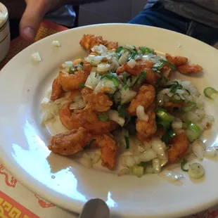 food, chicken wings and fried chicken