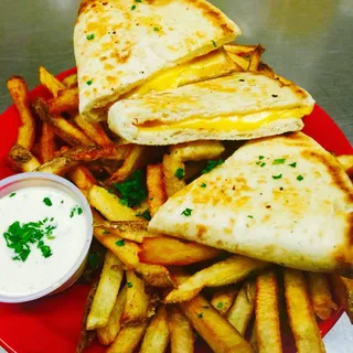 Kids Grilled Cheese Pita with Fries