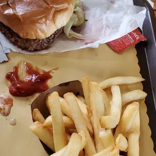 Cheeseburger and fries