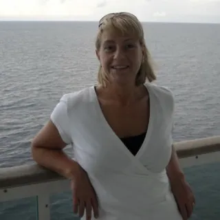 Leigh L.