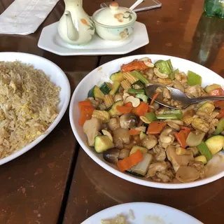 Chicken with Cashew Nuts