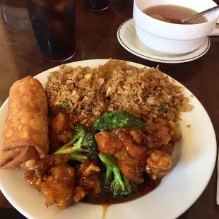 General Tso's Chickn combo.