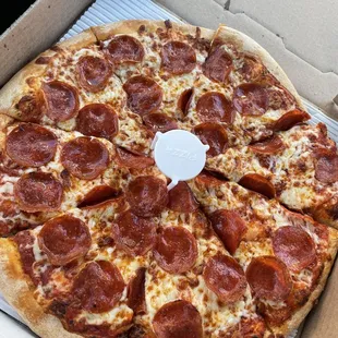 Medium Pepperoni Pizza