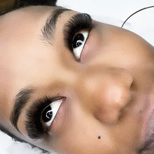 Gorgeous Volume Lashes by Felix !!