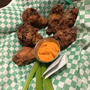 Chicken wings with buffalo