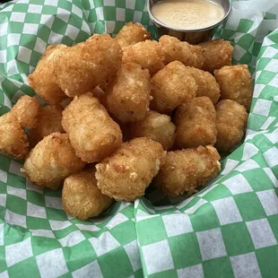 Tots with queso