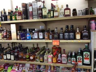 Adolfo's Liquor