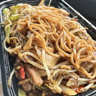 SF2. Beef Stir Fried Noodle