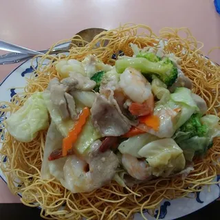 23. Combination Crispy Fried Noodle