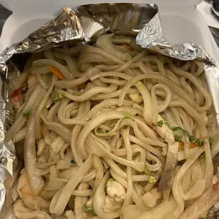 35. House Special Chow Mein