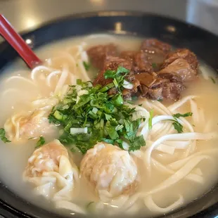 Beef brisket, wonton, qq noodle, fish broth