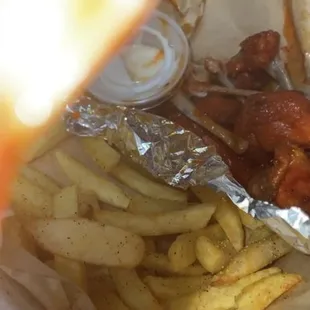 hot wingz with regular friess.