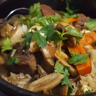 93. Clay Pot Beef Stew Rice