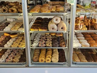 Happy Donuts