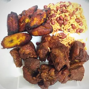 chicken wings and fried chicken, food