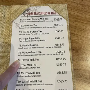 Mango green tea was ordered and tasty.