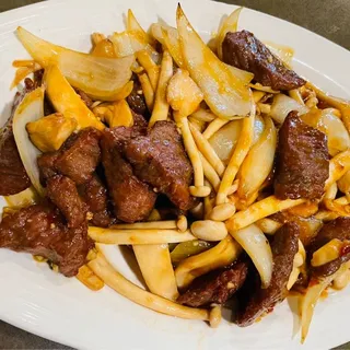 Beef with Mushroom in Chef's Sauce