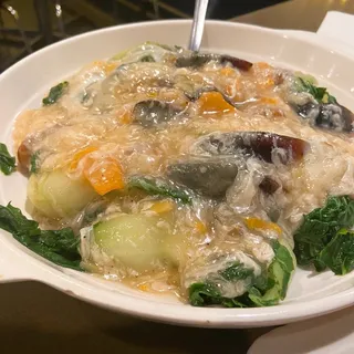 Vegetable with Gold & Silver Egg in Broth