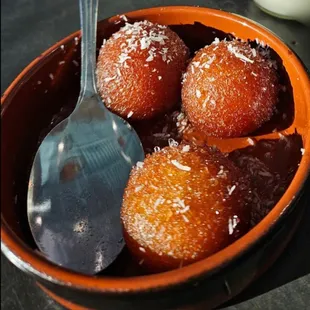 Sweet tooth cravings satisfied with these little balls of happiness!  Who else can't resist the deliciousness of Gulaab Jammuns?
