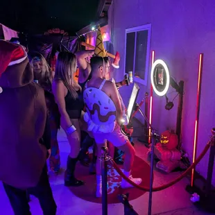 Group photos are perfect for everyone. Camera has a self timer.