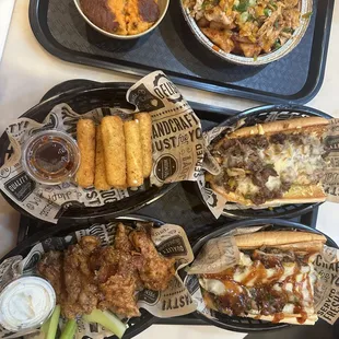 Wing &amp; philly cheese steak