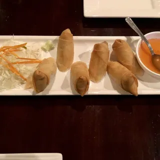 Thai Egg Rolls (4 pieces)