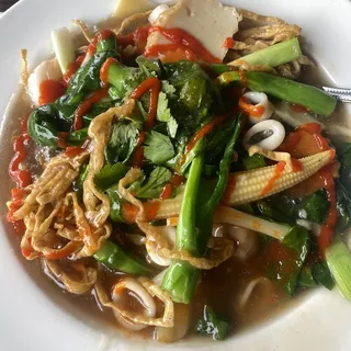 Mee Krob Rad Nar Noodle