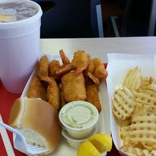6 Shrimp,  6 Fish, Fries and a nice cold sweet ice tea...