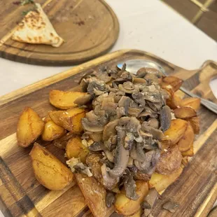 Potatoes with Mushrooms