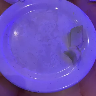 This is disgusting! They need to make sure to have all their plates clean. I wiped the plate with napkins and came off all dirty.