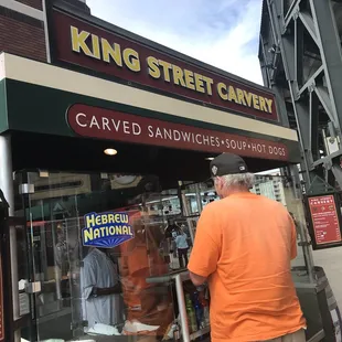 Store front: the day I received a sandwich with molded bread