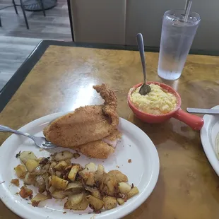 Fish and grits