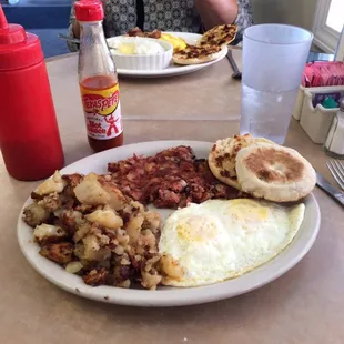 This is the yummy breakfast i described in my review on 9 Jun 17.  If I get it again I will add the onions to the home fries (extra .50).
