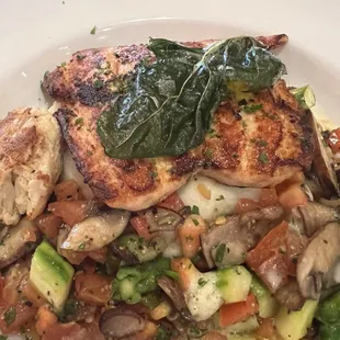 Grilled Salmon Salad