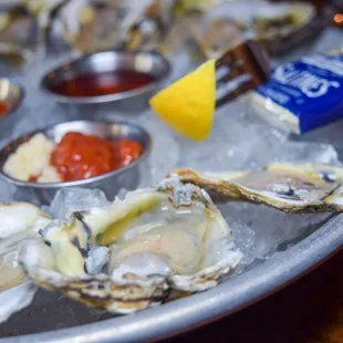 Happy Hour Oysters
