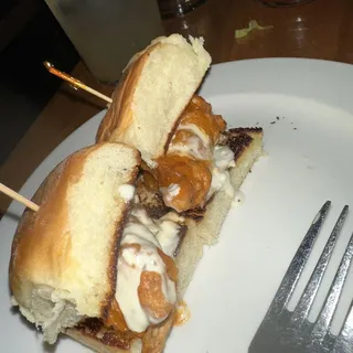 HH BUFFALO CHICKEN SLIDERS