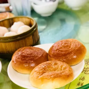 BBQ Pork Bun (IG @pointa.to.pointb)