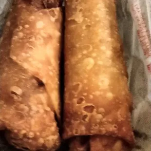 2 shrimp egg rolls