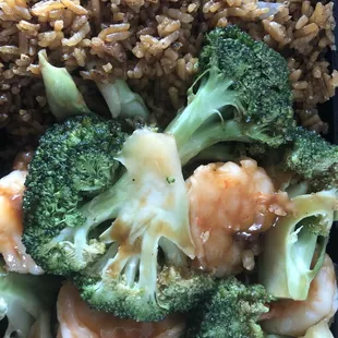 Shrimp and broccoli